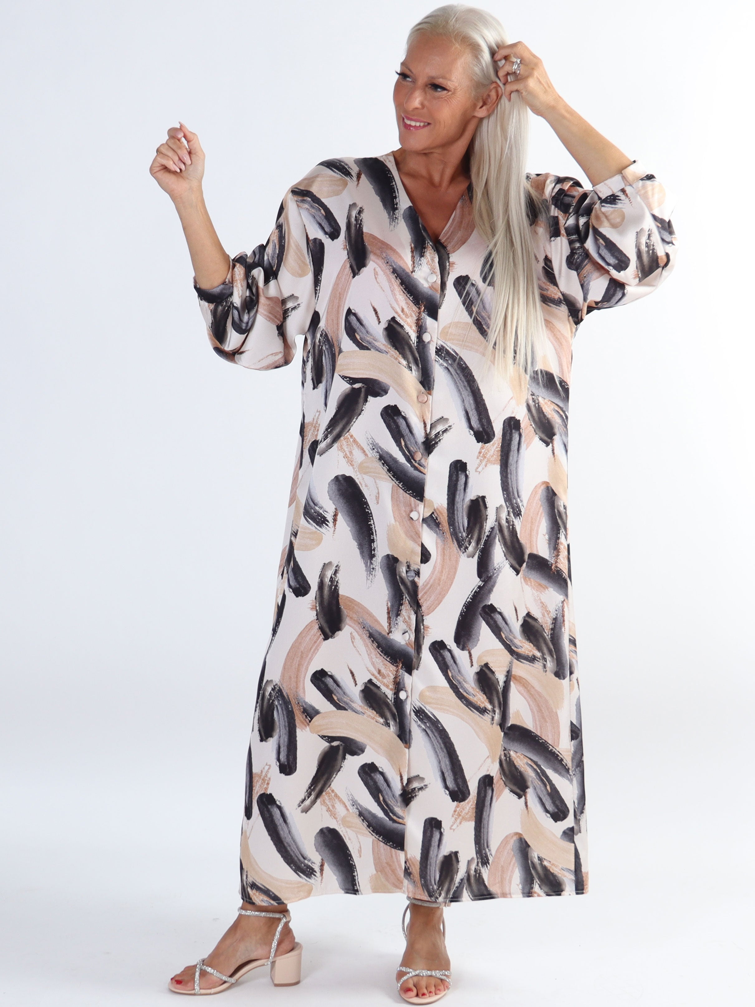 Ivanna - Lang mønstret plus size tunikakjole i silkelook